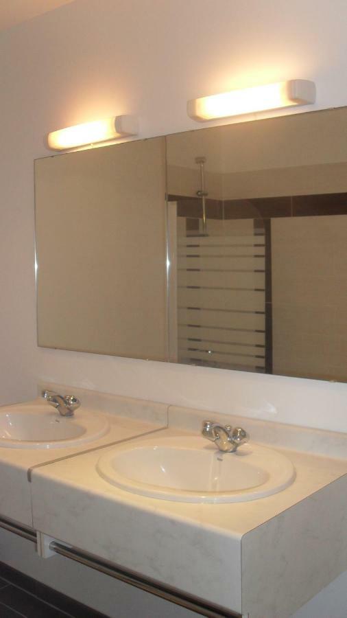 13 Rue De La Fontaine F11 Apartment Lourdes Luaran gambar